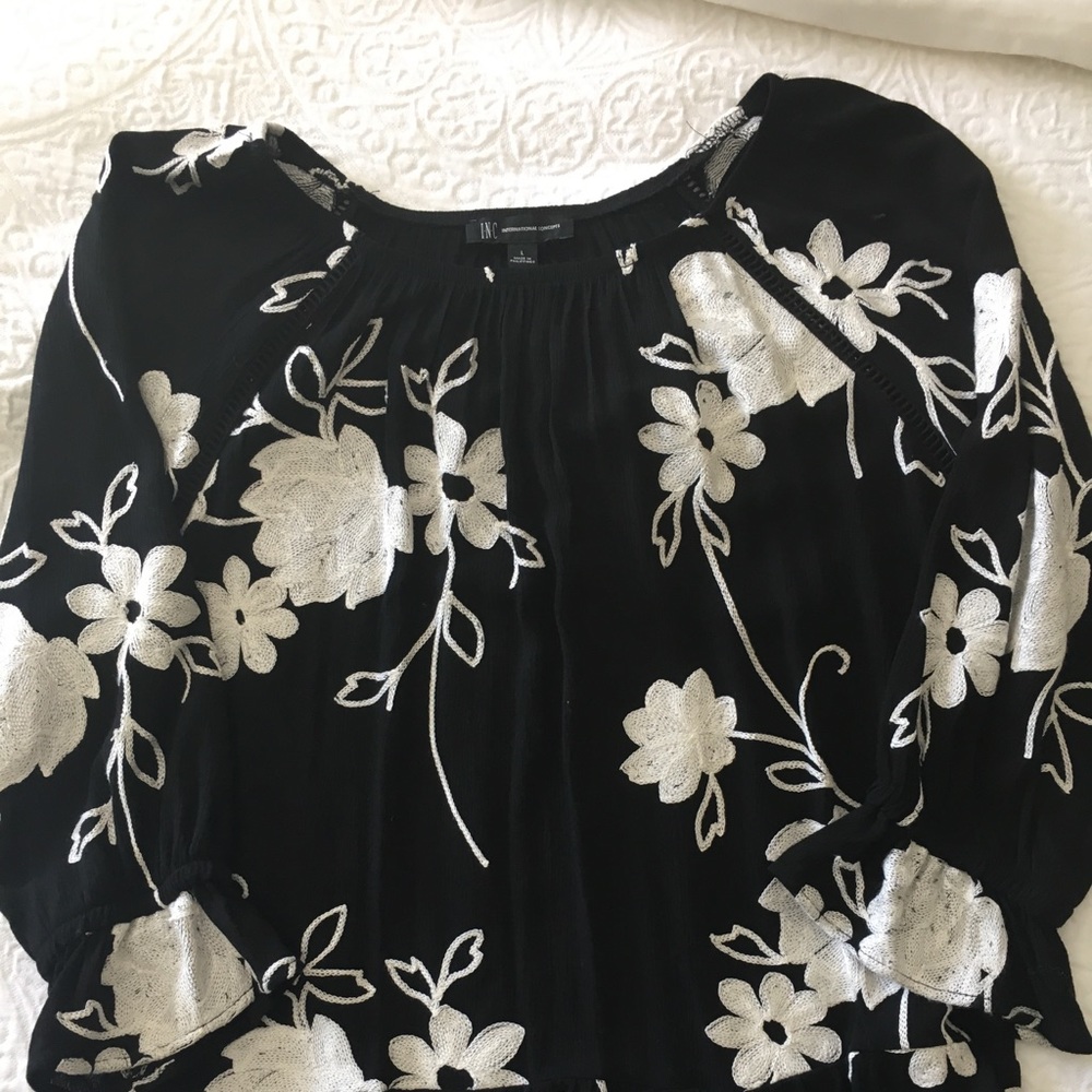 Black and white floral embroidered boho top